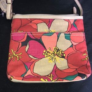 Relic cross body bag